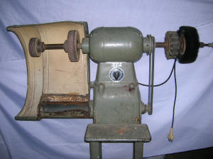 Smerigliatrice (1945)