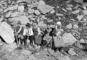 In gita con la guida Anderlini Luigi (1920 - 1930)